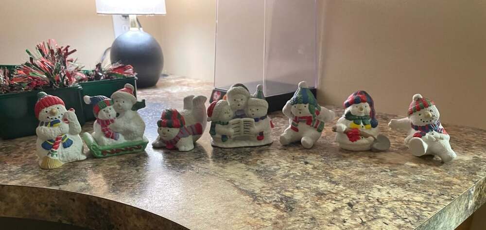 Snowmen Figurines Christmas Holiday Collectibles Set of 7